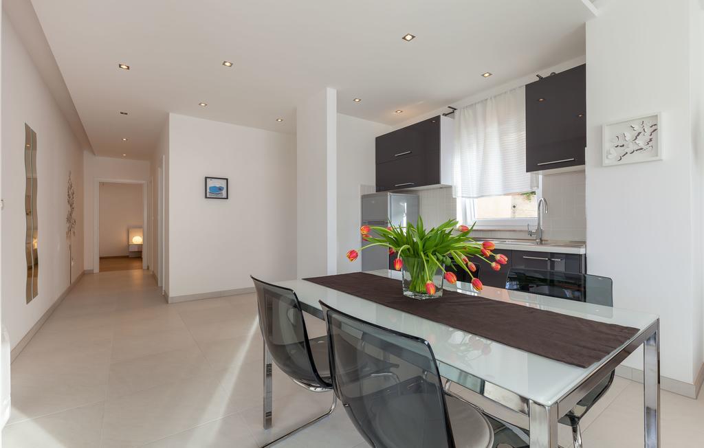 Olive Tree Apartments โปดสตรานา ภายนอก รูปภาพ