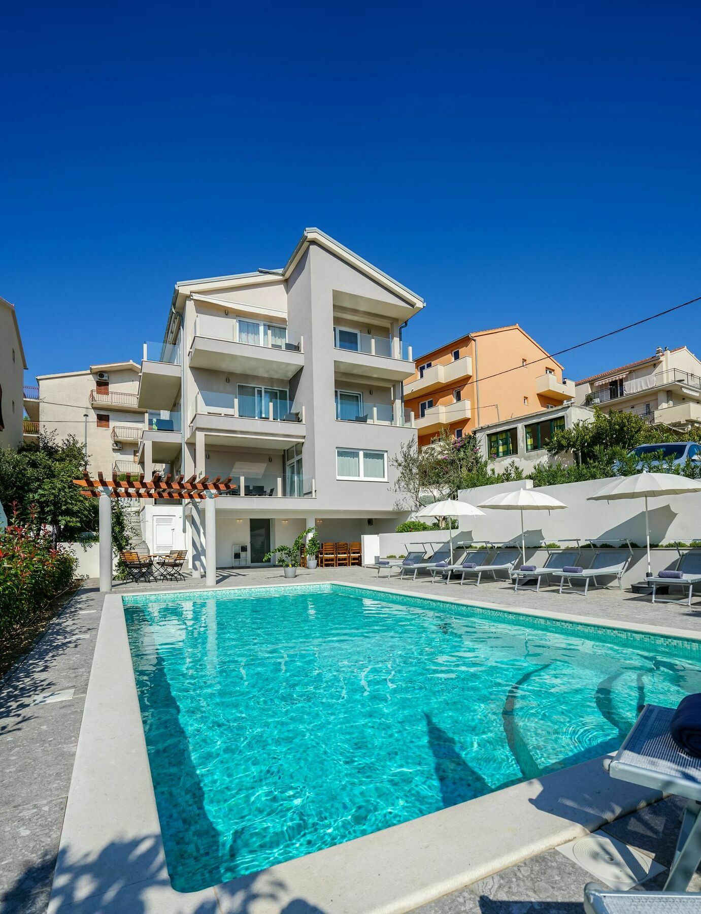 Olive Tree Apartments โปดสตรานา ภายนอก รูปภาพ