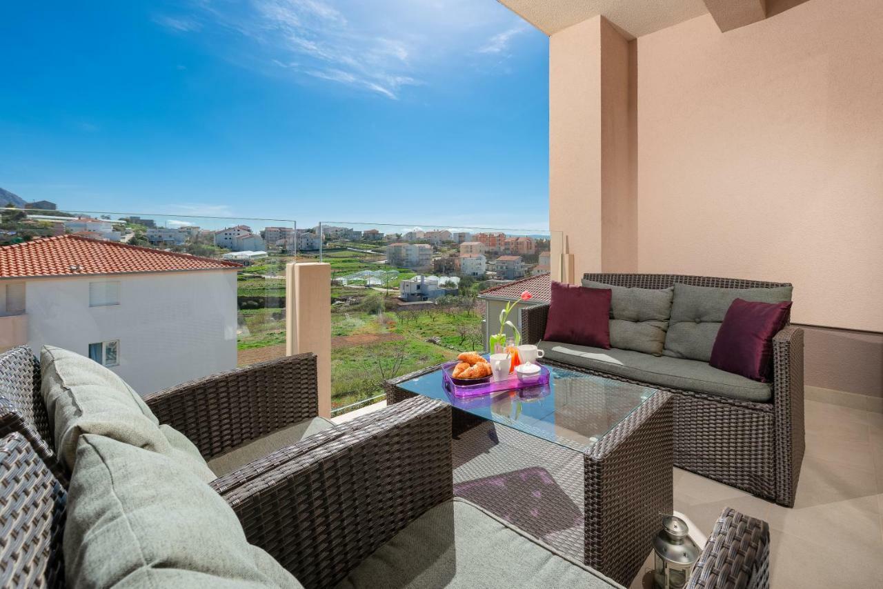 Olive Tree Apartments โปดสตรานา ภายนอก รูปภาพ