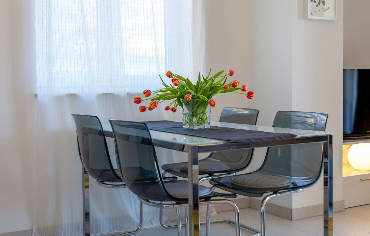 Olive Tree Apartments โปดสตรานา ห้อง รูปภาพ